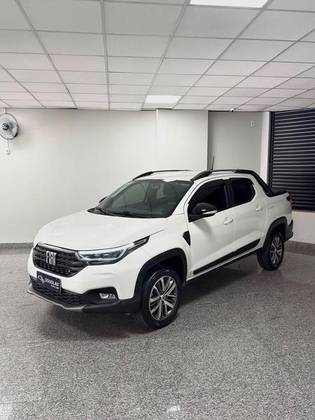 FIAT STRADA 1.3 FIREFLY FLEX VOLCANO CD CVT FIAT STRADA 1.3 FIREFLY FLEX VOLCANO CD CVT